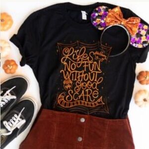 Halloween Graphic Tee – “Life’s No Fun Without a Good Scare” – Unisex Large